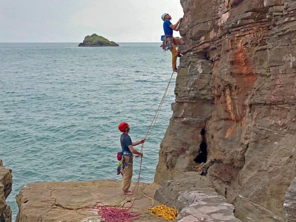Rock and Moor - Sea Cliff Climbing Course